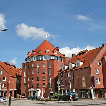 Hotel Golden Tulip Luebecker Hof 4*