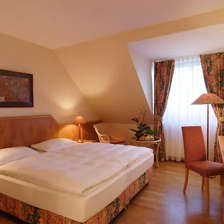 Golden Tulip Luebecker Hof Hotel 4*