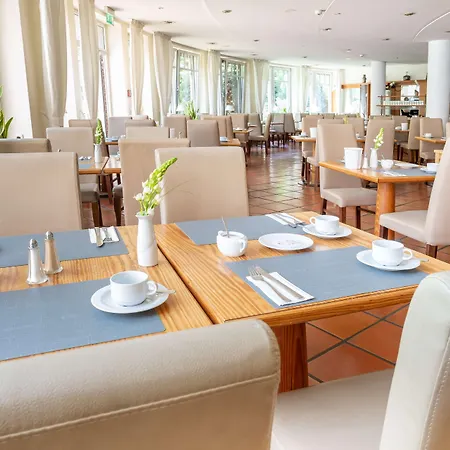 Golden Tulip Luebecker Hof 4*
