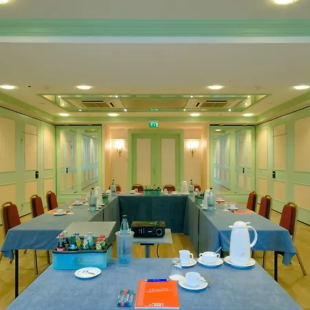 Luebecker Hof מלון שטוקלסדורף