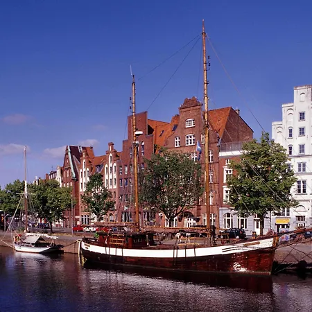 Golden Tulip Luebecker Hof Hotel 4*