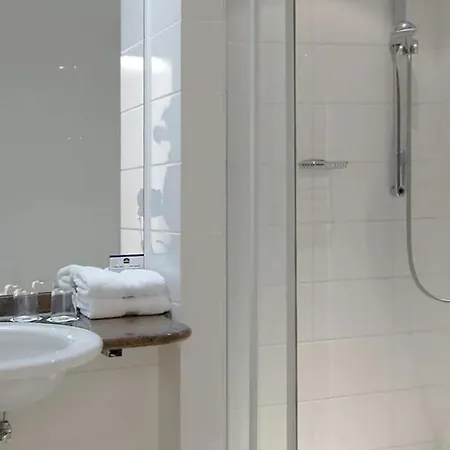 Golden Tulip Luebecker Hof 4*