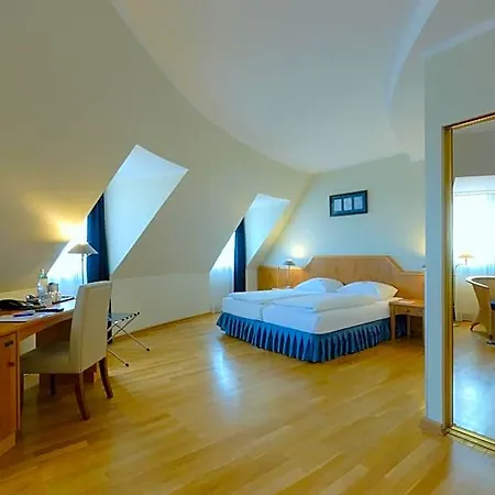 Golden Tulip Luebecker Hof Hotel Stockelsdorf