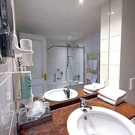 Golden Tulip Luebecker Hof Hotel 4*