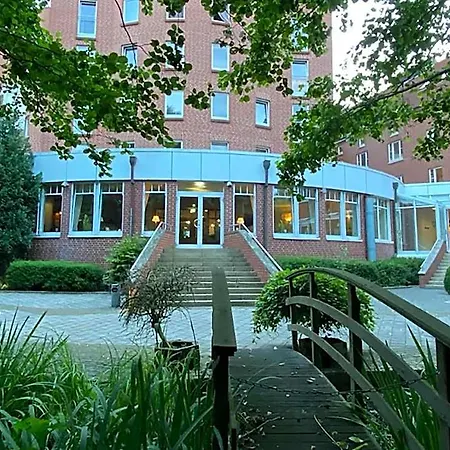 Golden Tulip Luebecker Hof Hotel Stockelsdorf