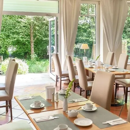 Lübecker Hof Hotel 4*