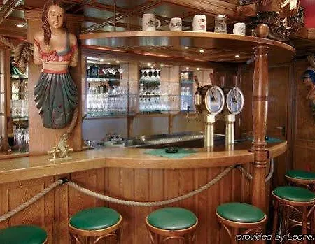 Luebecker Hof 4*