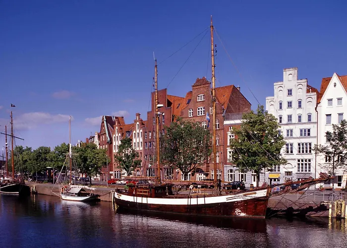 Luebecker Hof Hotell 4*