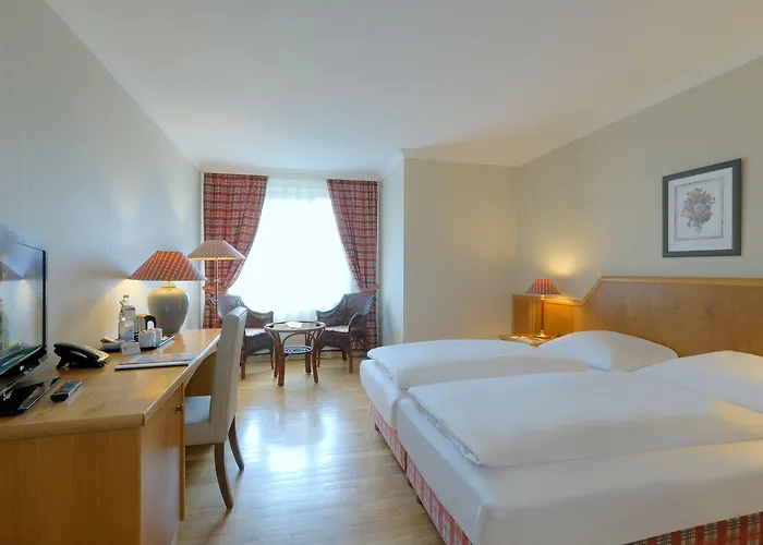 Luebecker Hof Hotell 4*